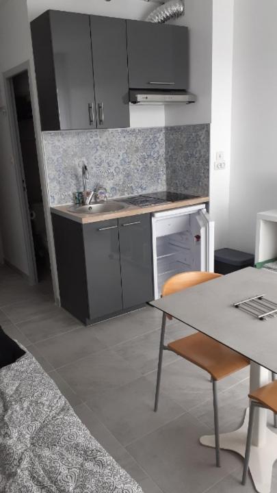 Apartment - Marina 4 - 17 Allee Des Pinons - 2-1 *